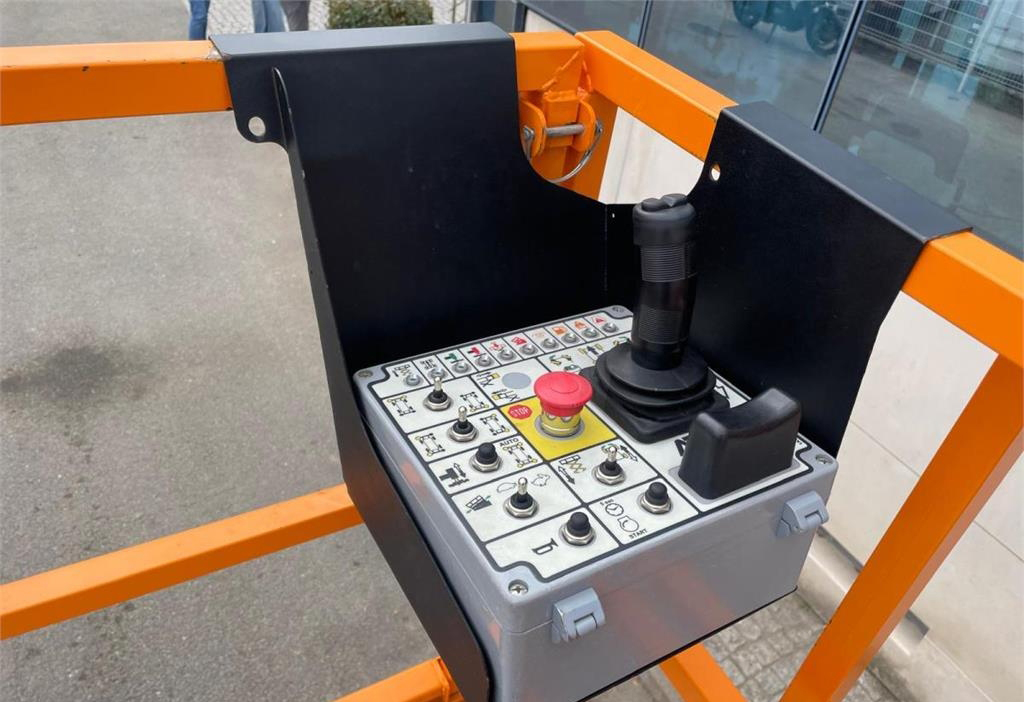 Atn - Hoogwerkers - CX15 - Interieur