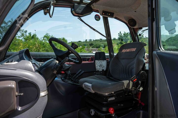 MT 1440 EASY 75D ST3B S1 - Interior