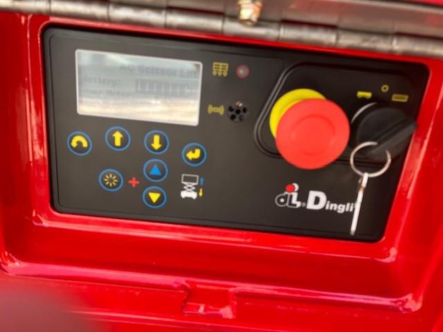 Magni - Hoogwerkers - ES1012AC - Interieur